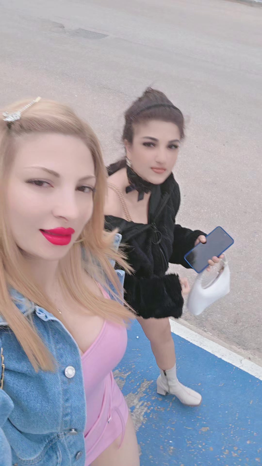 @GECENİN KRALİ&Ccedil;ESİ 👊🏻💋💄😉