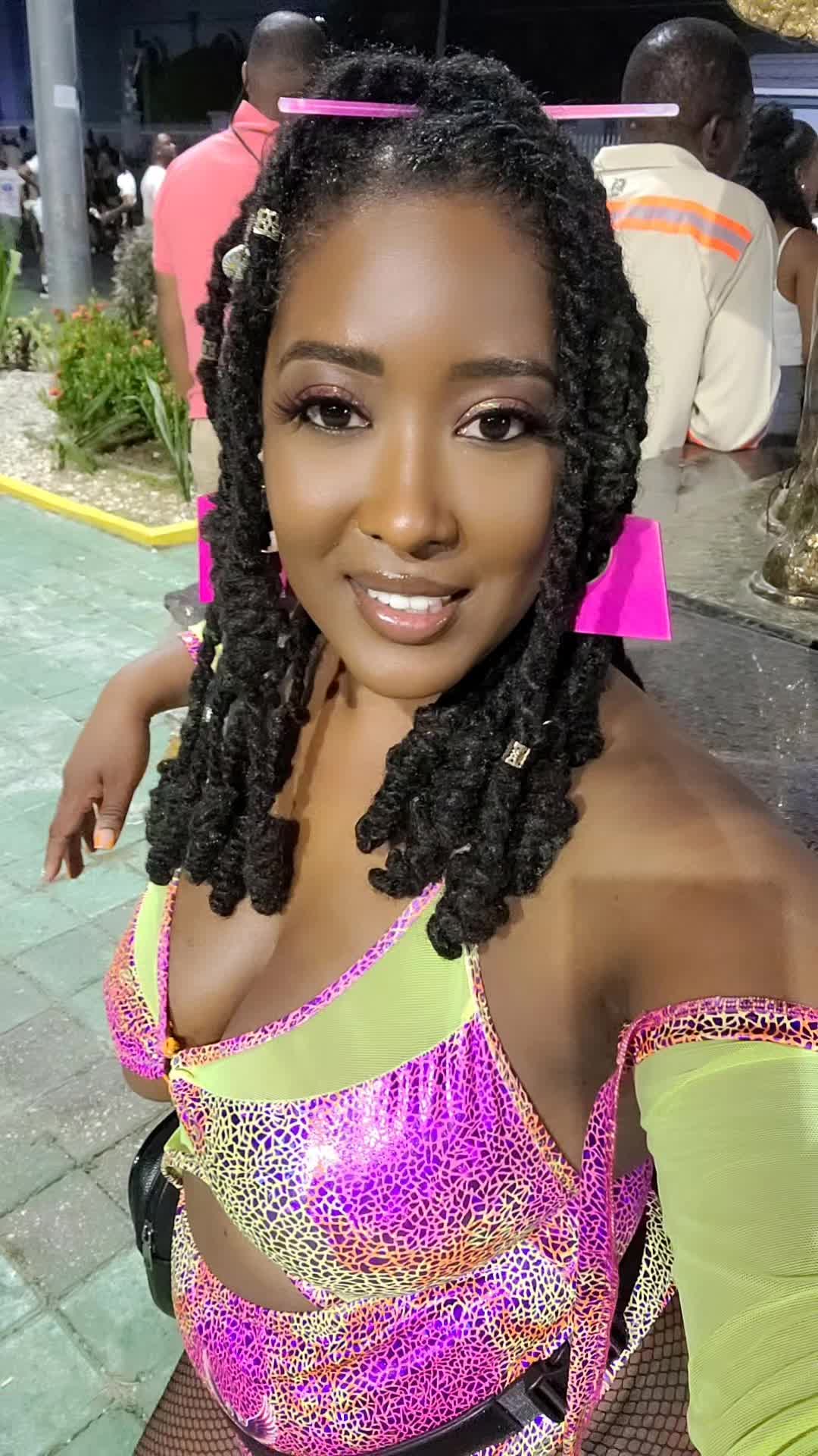 @TRINIHUNNIE