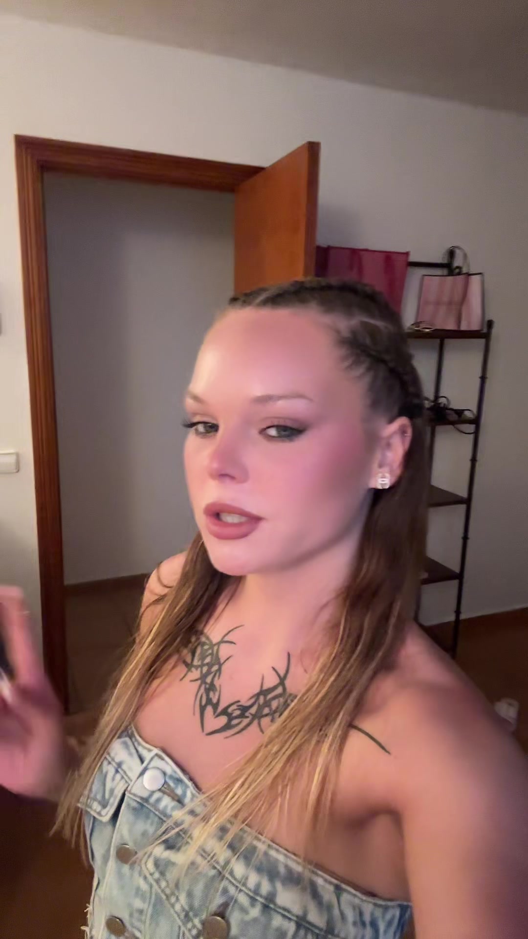 @bordermina