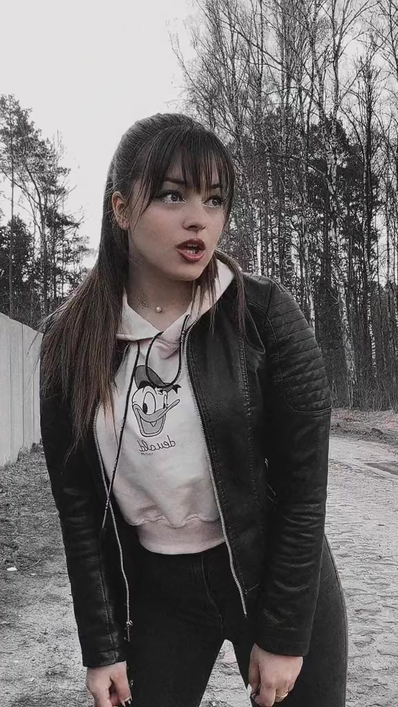 @ruki_na_stolik