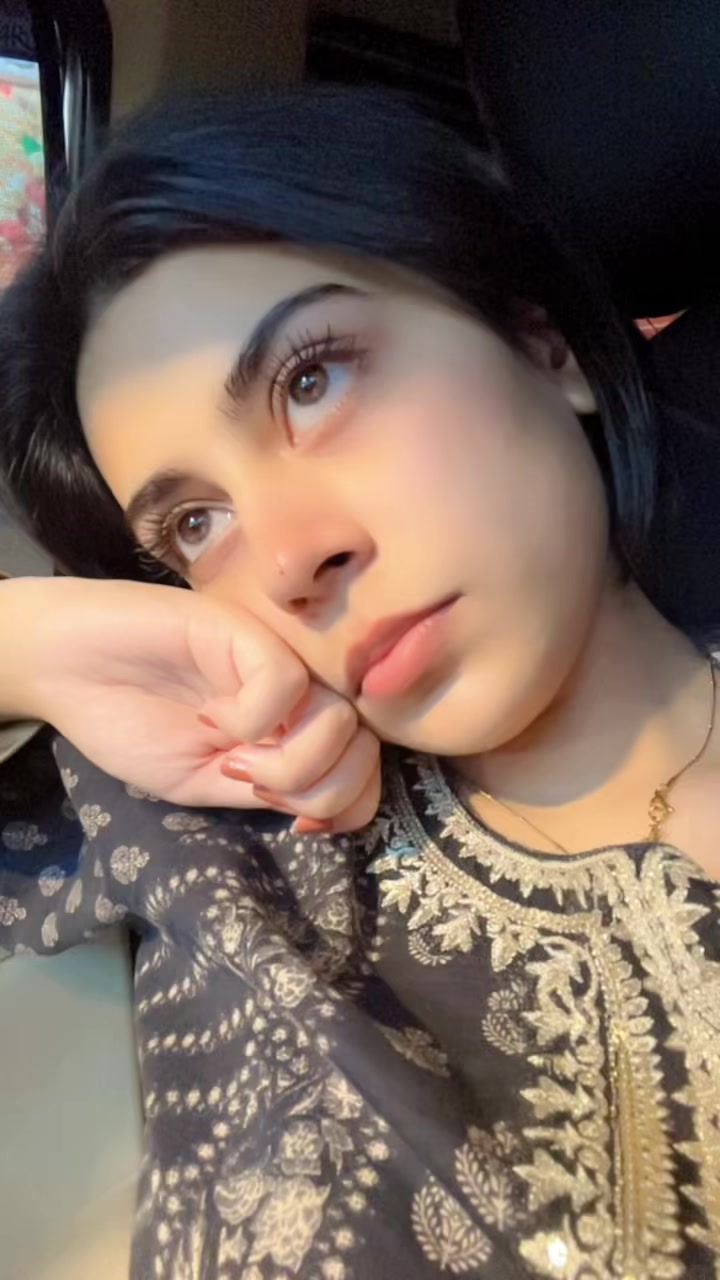 @PGC ki Laila ๐
๐๐ฅ