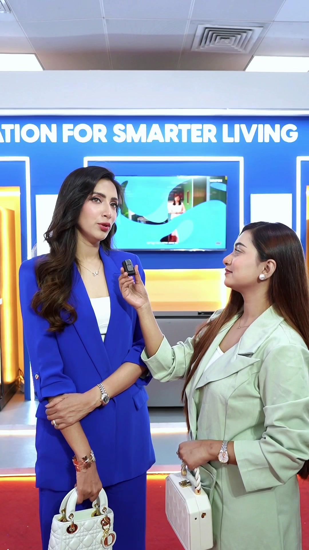 @𝔇𝔯𝔦𝔰𝔱𝔶_𝔄𝔫𝔞𝔪
