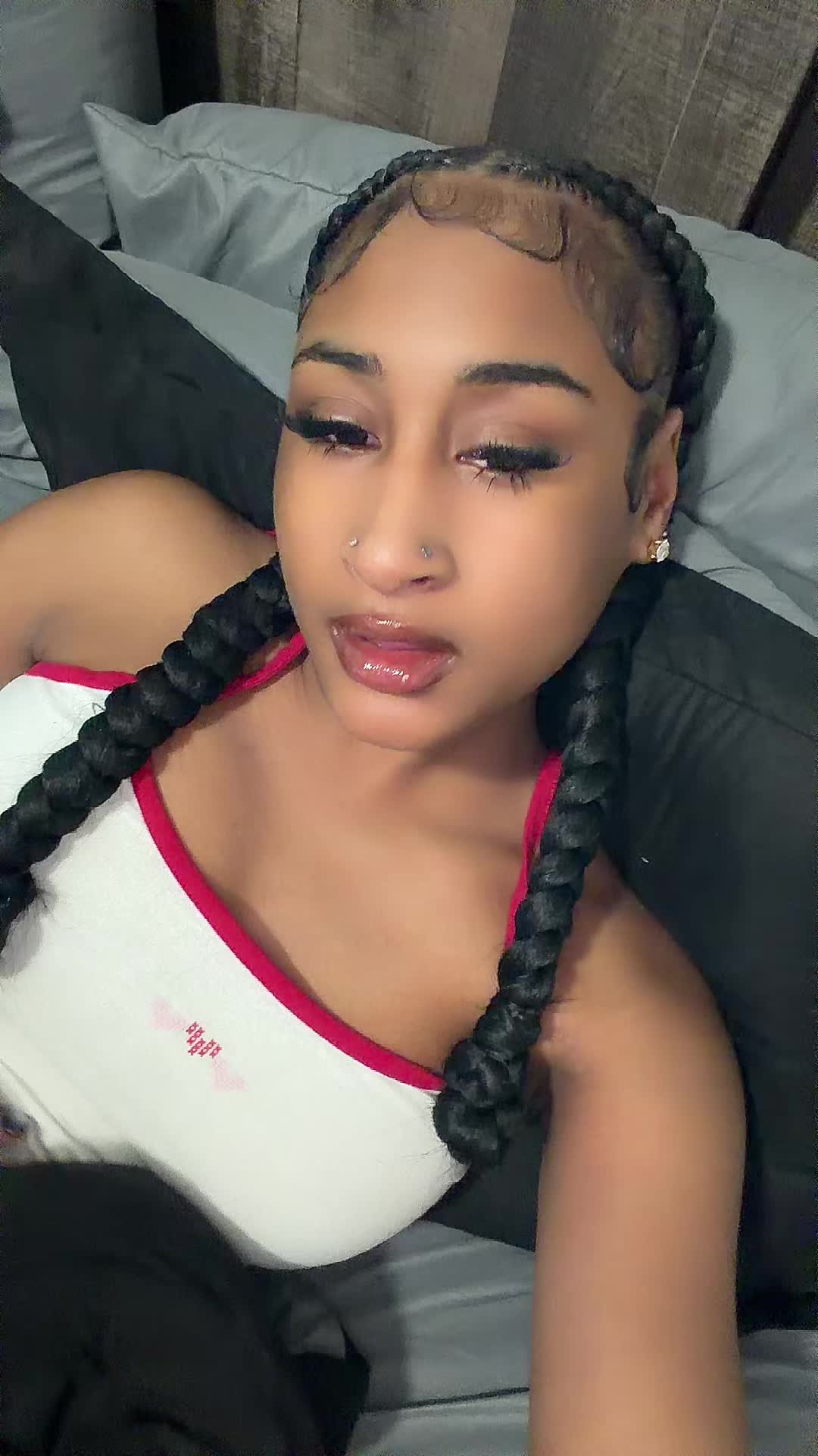 @Thereinyv