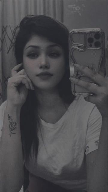 @Hira_10