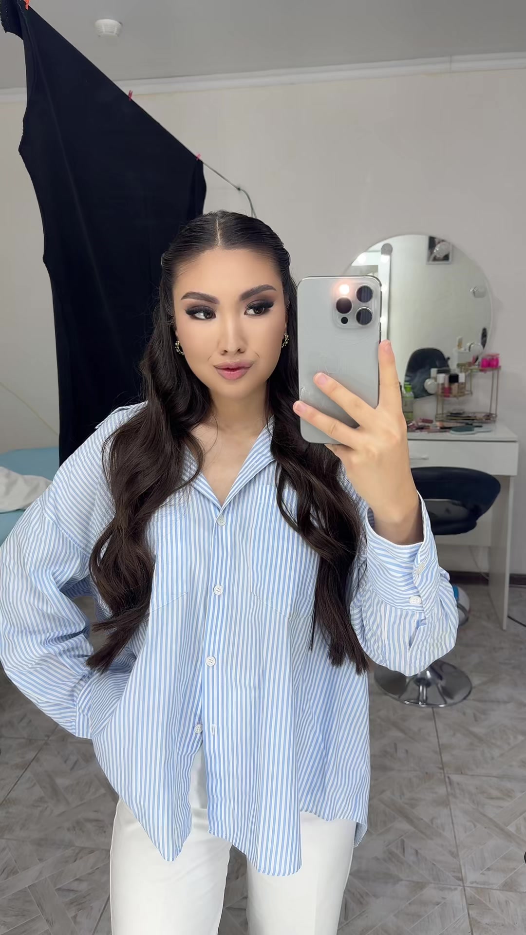 @𝒜.