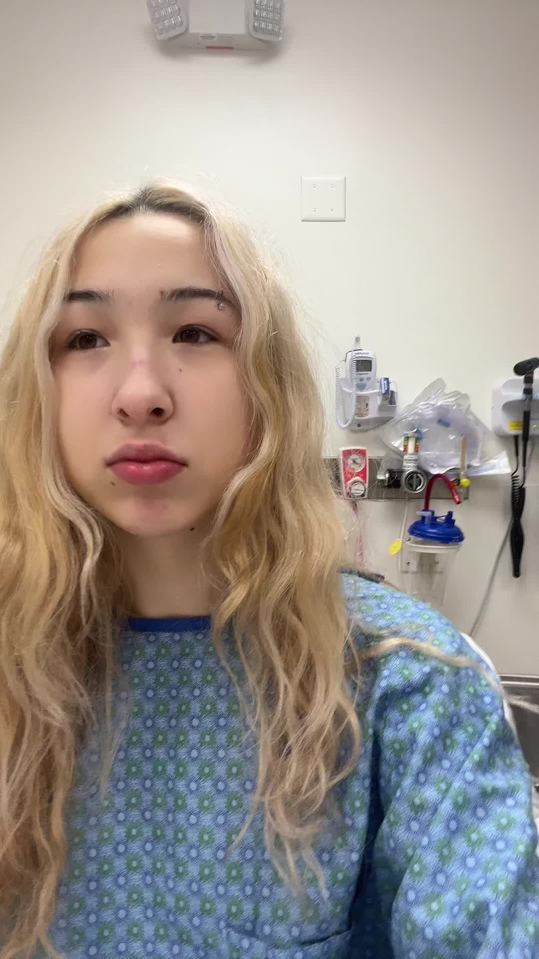 @hellookiko