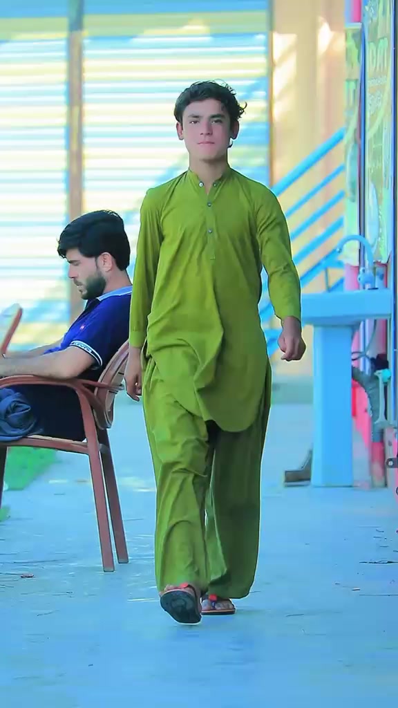 @Awais Zeeb 🕊️