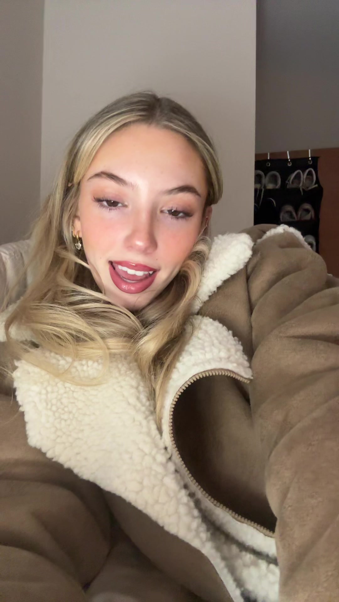 @Tay
