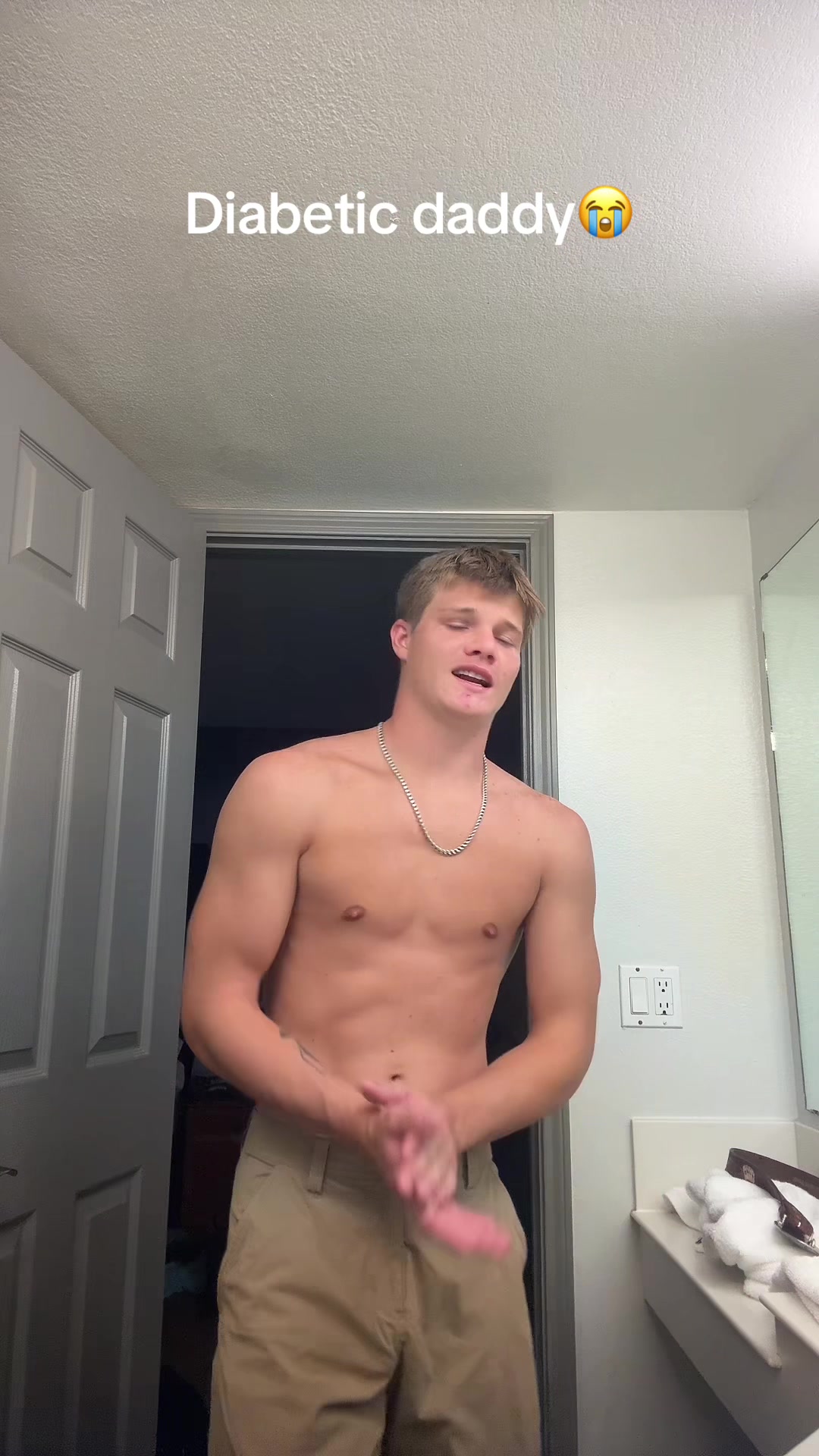 @itsdustin