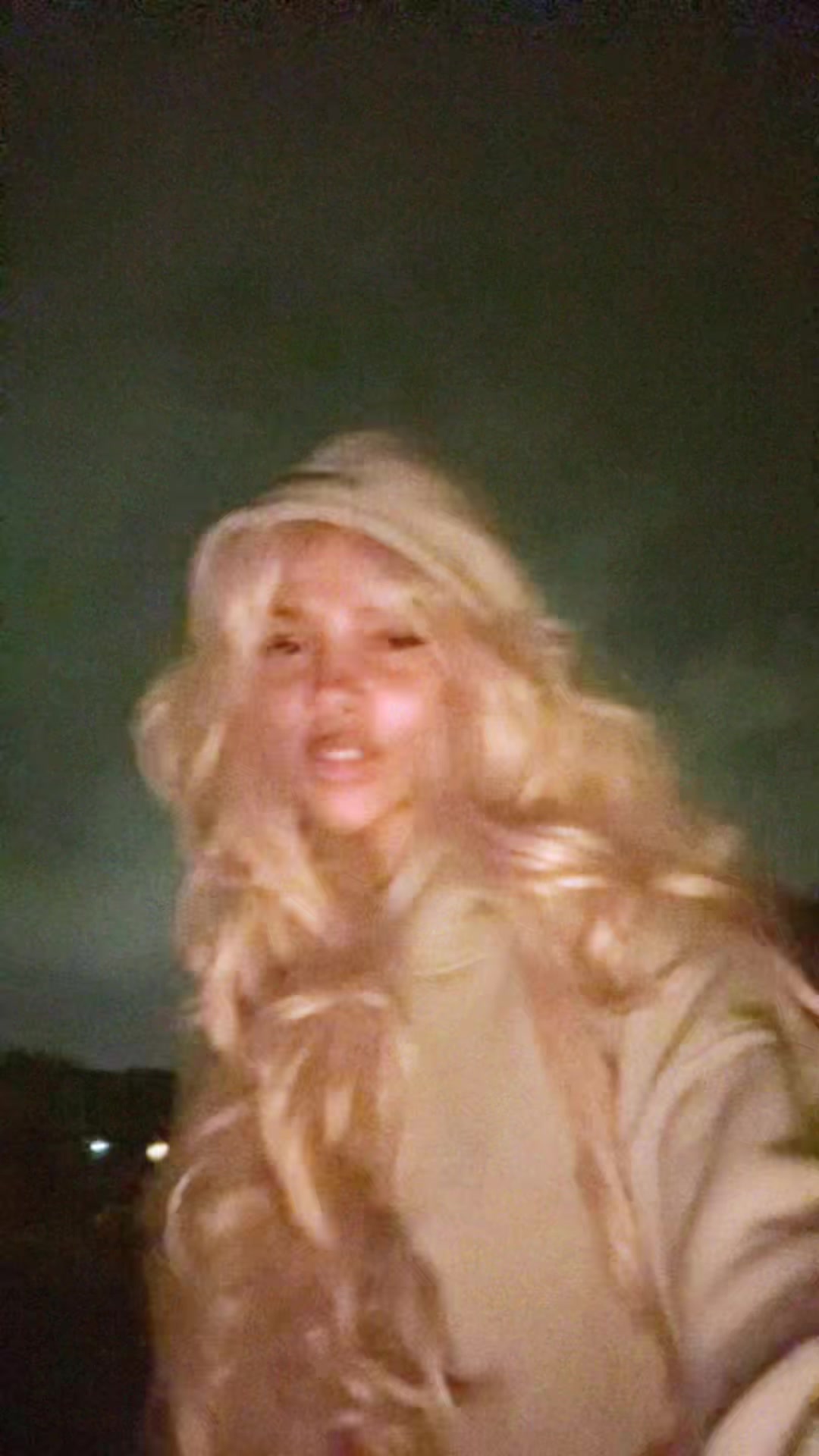 @𝔻𝕣𝕖𝕒𝕞𝕪𝔻𝕦𝕞𝔹𝕝𝕠𝕟𝕕𝕖