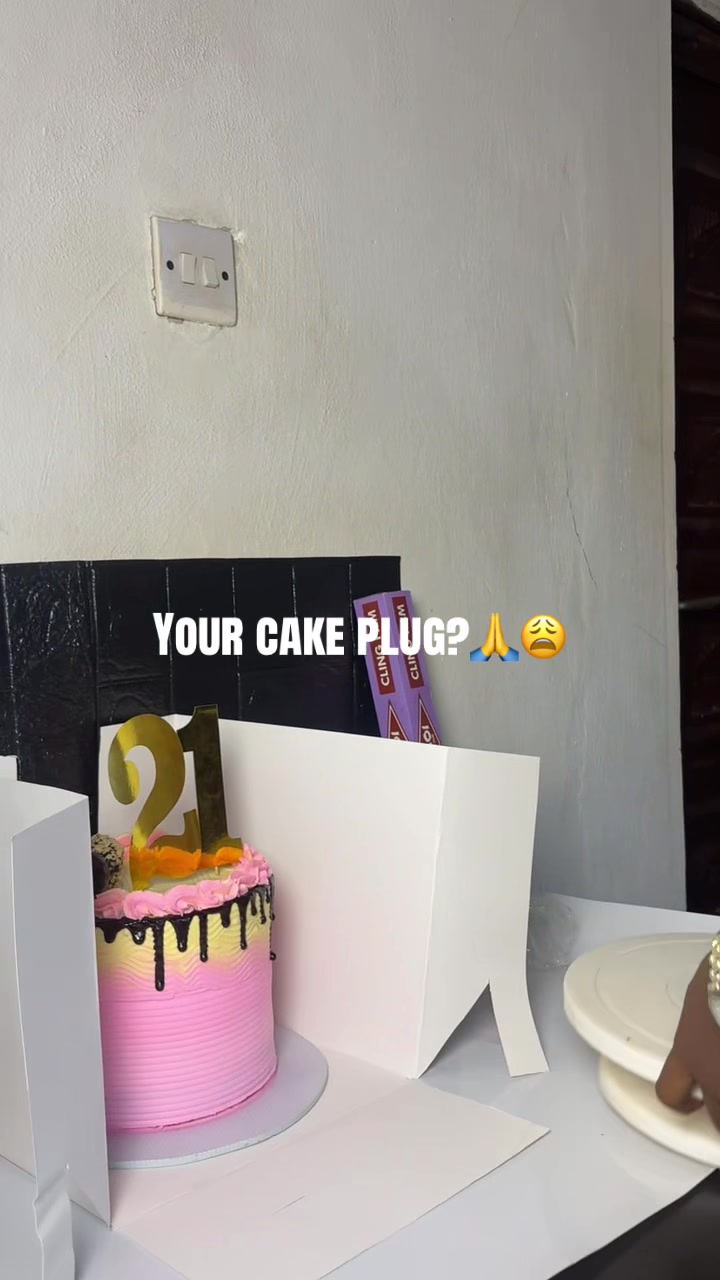 @pastryboxx