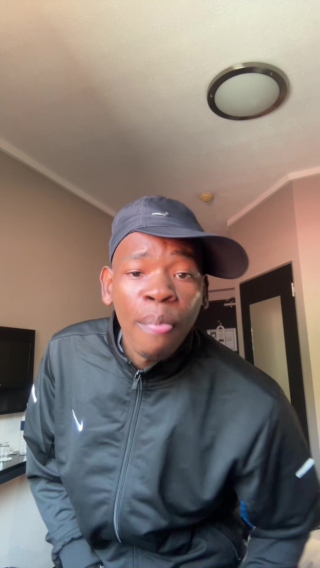 @Rowie