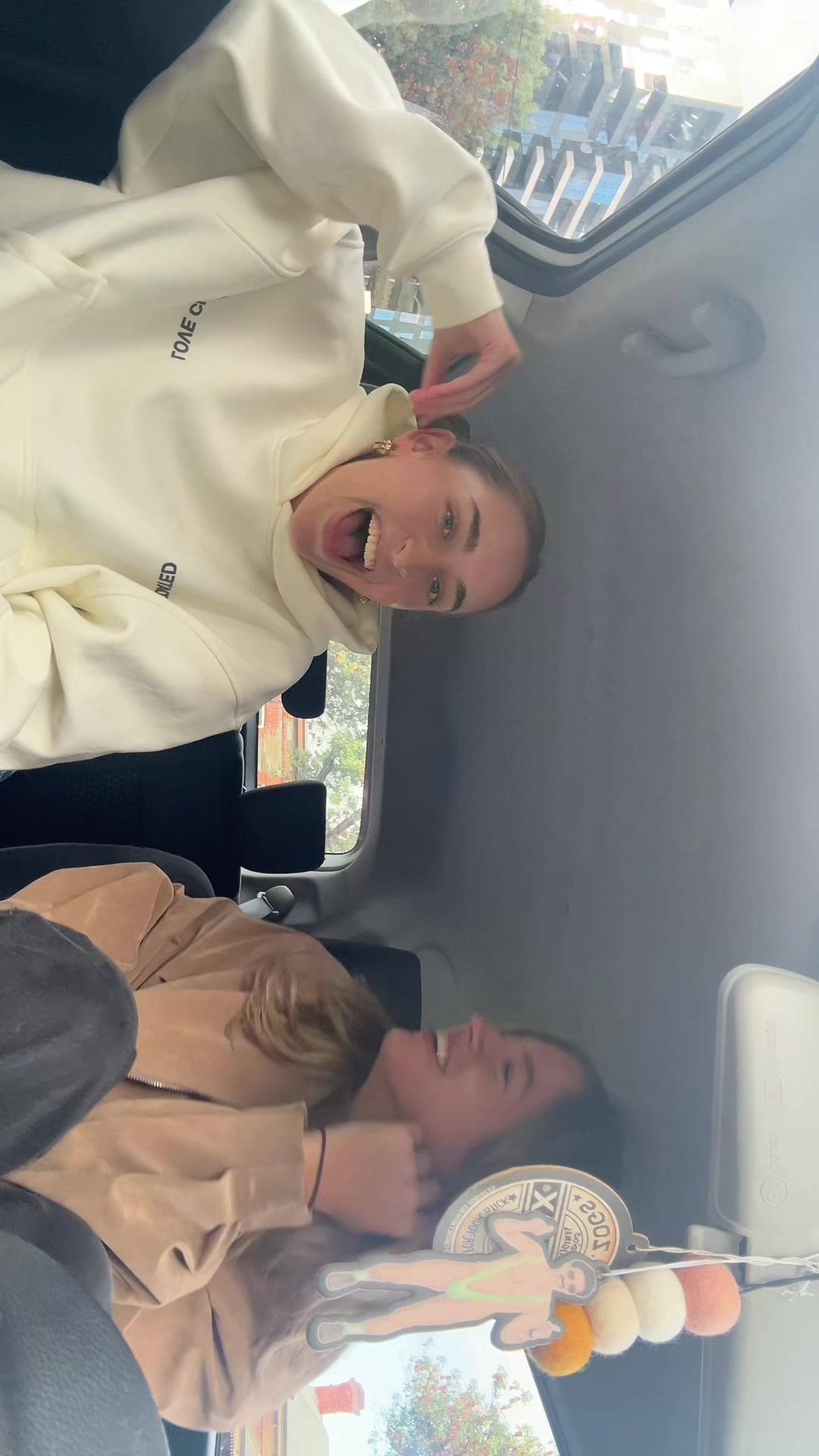 @Livx2