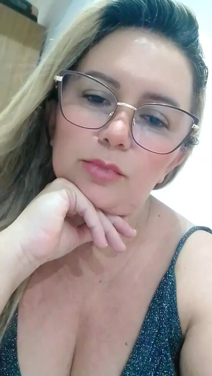 @S&aacute;