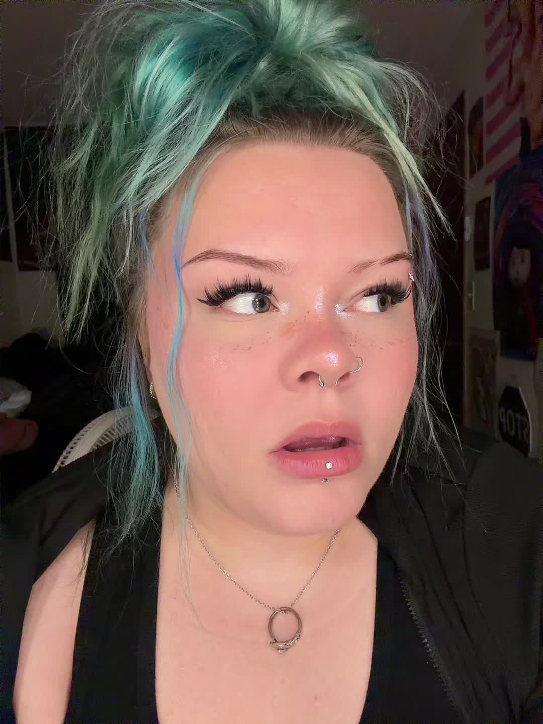 @Meganlarson777