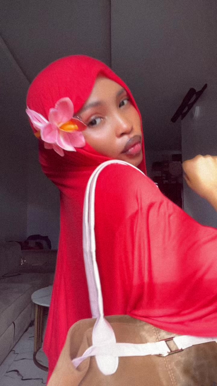 @Aibinuola🍒🌸