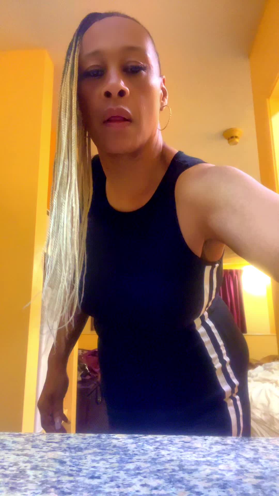 @LadyRedd