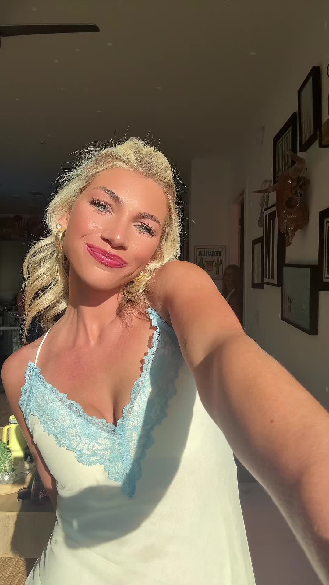 @GG