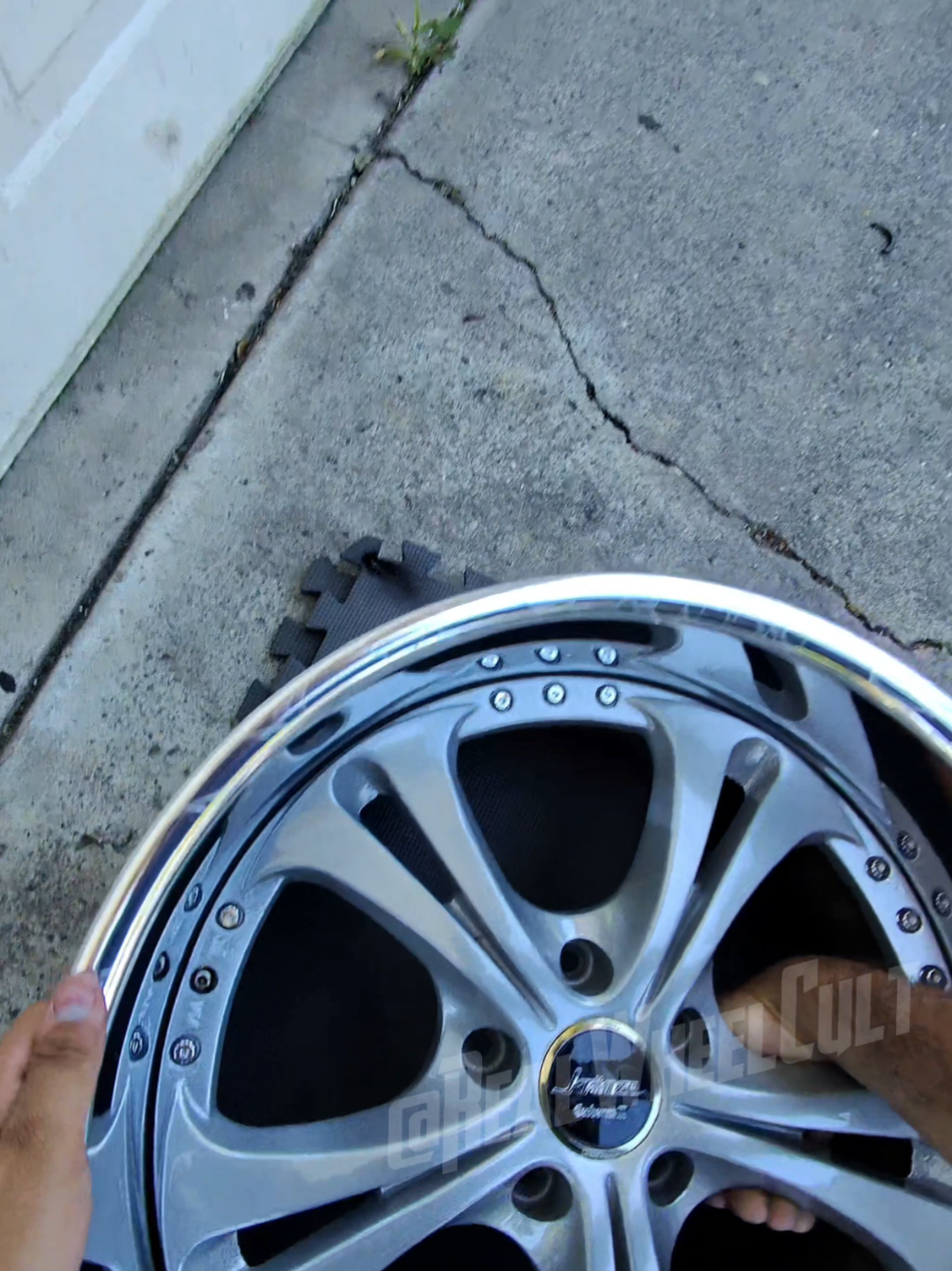 @Real Wheel Cult