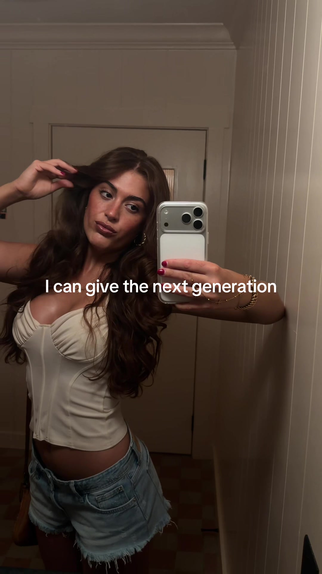 @SELENA BRILLS