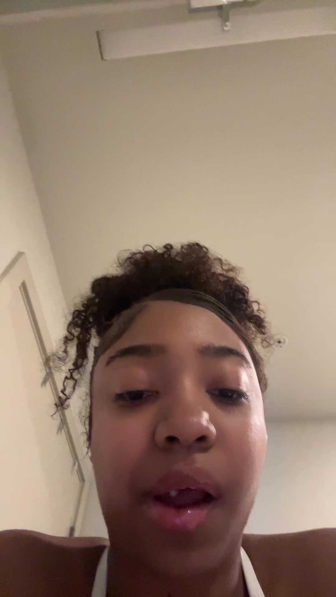 @myiamenace
