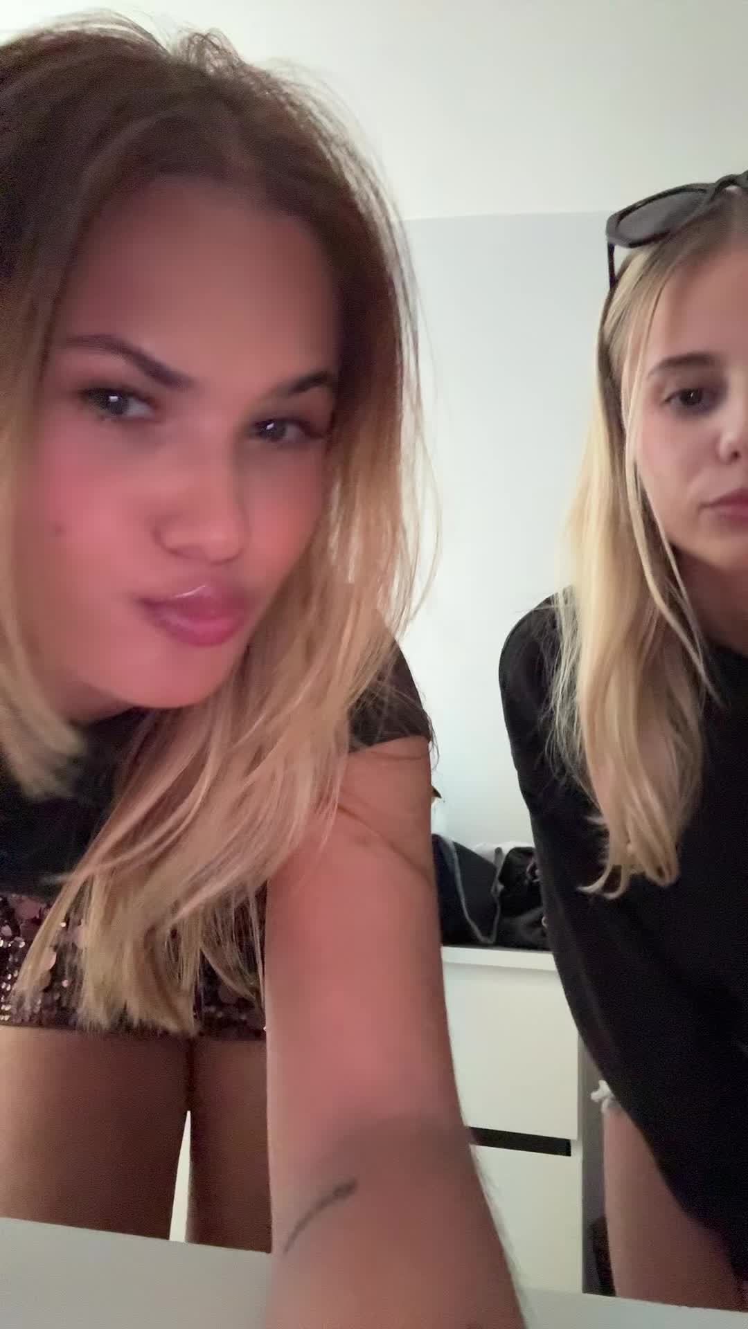 @Laviebelly