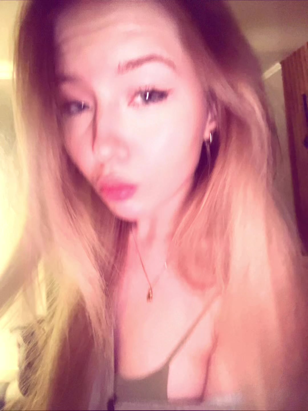 @_ 🎀ᗪᗩᖇIᗩ🎀__________E