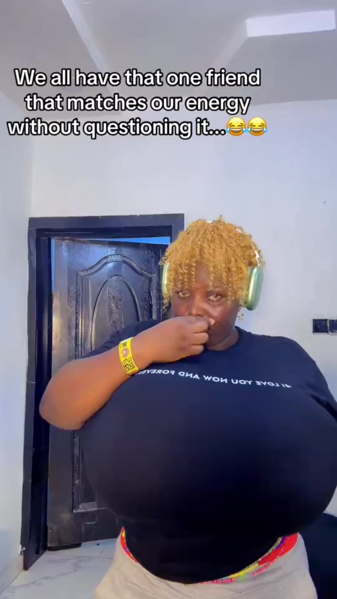 @Official_busty_Vivian ♉️
