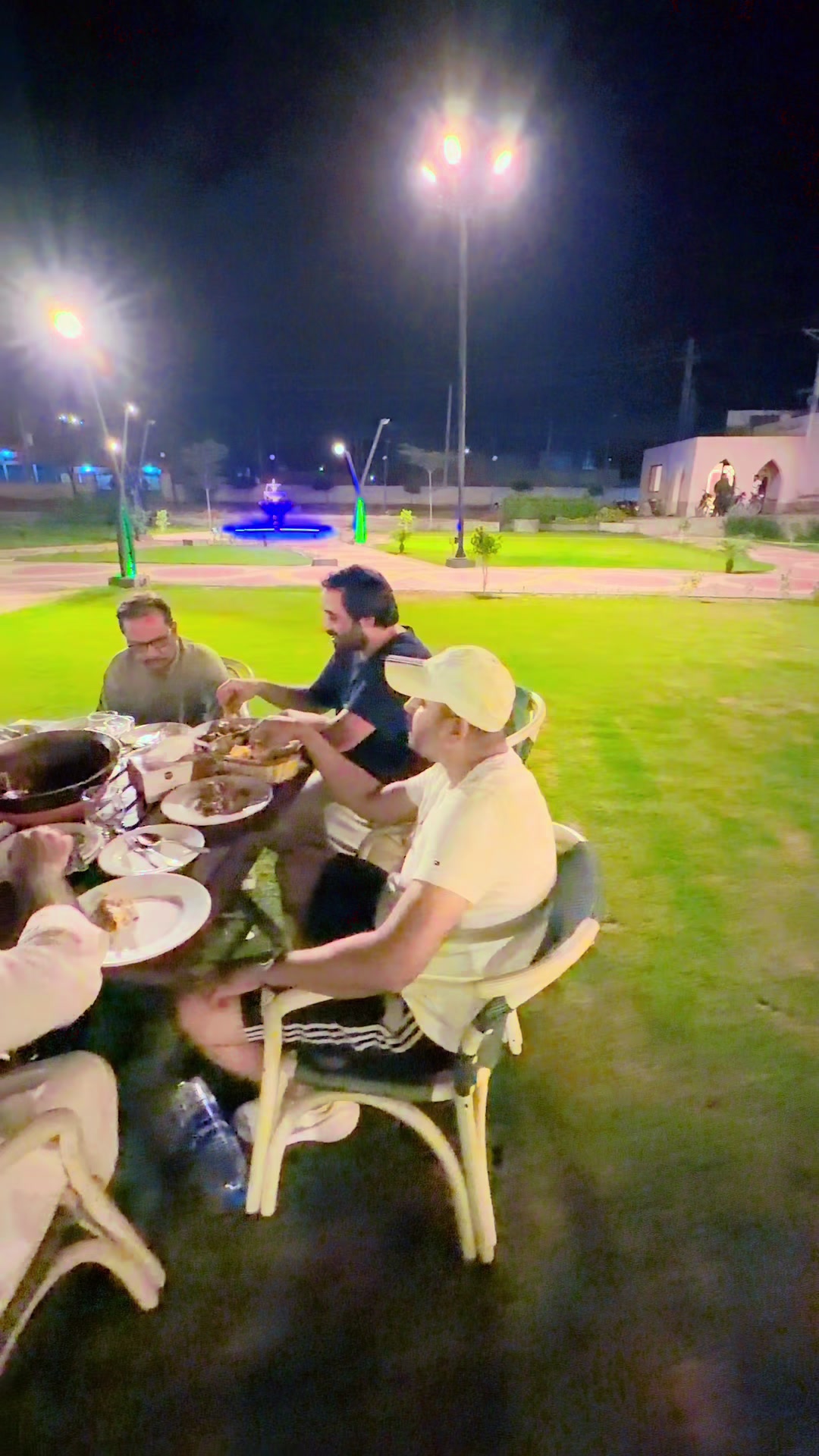 @عاقب میاں