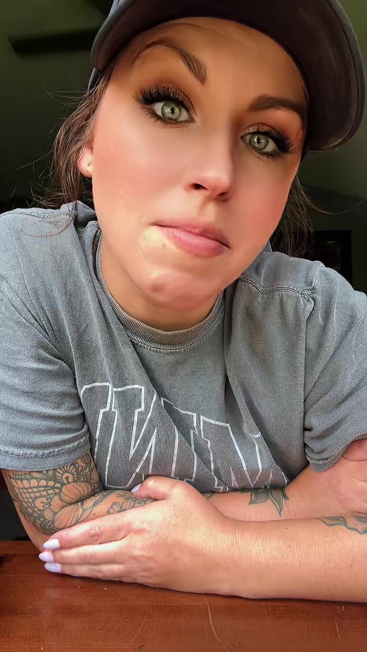 @jleighb700