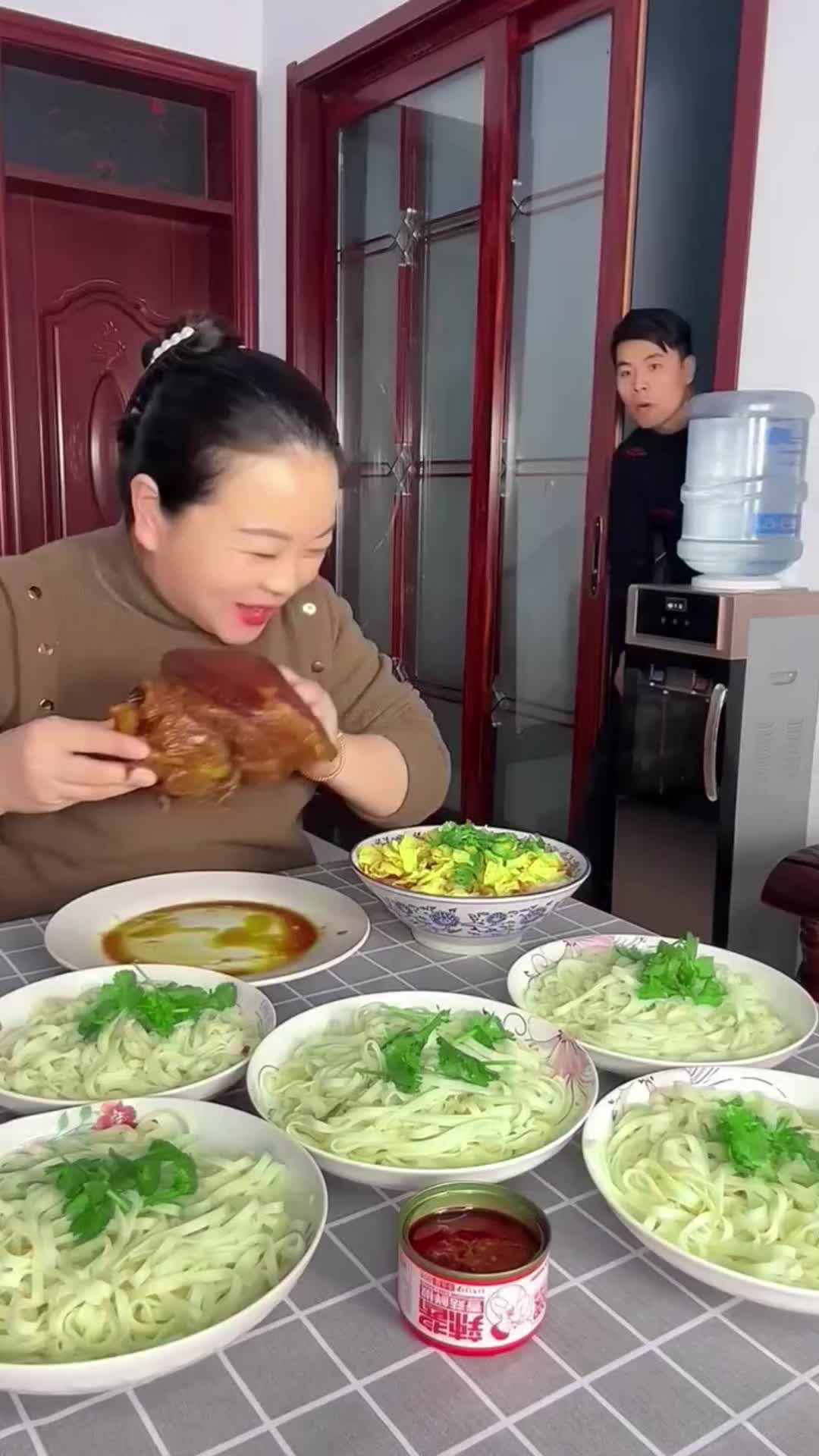 @foodmukbang