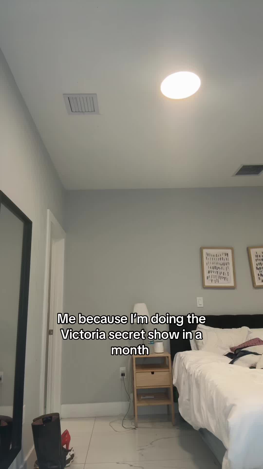 @Violet