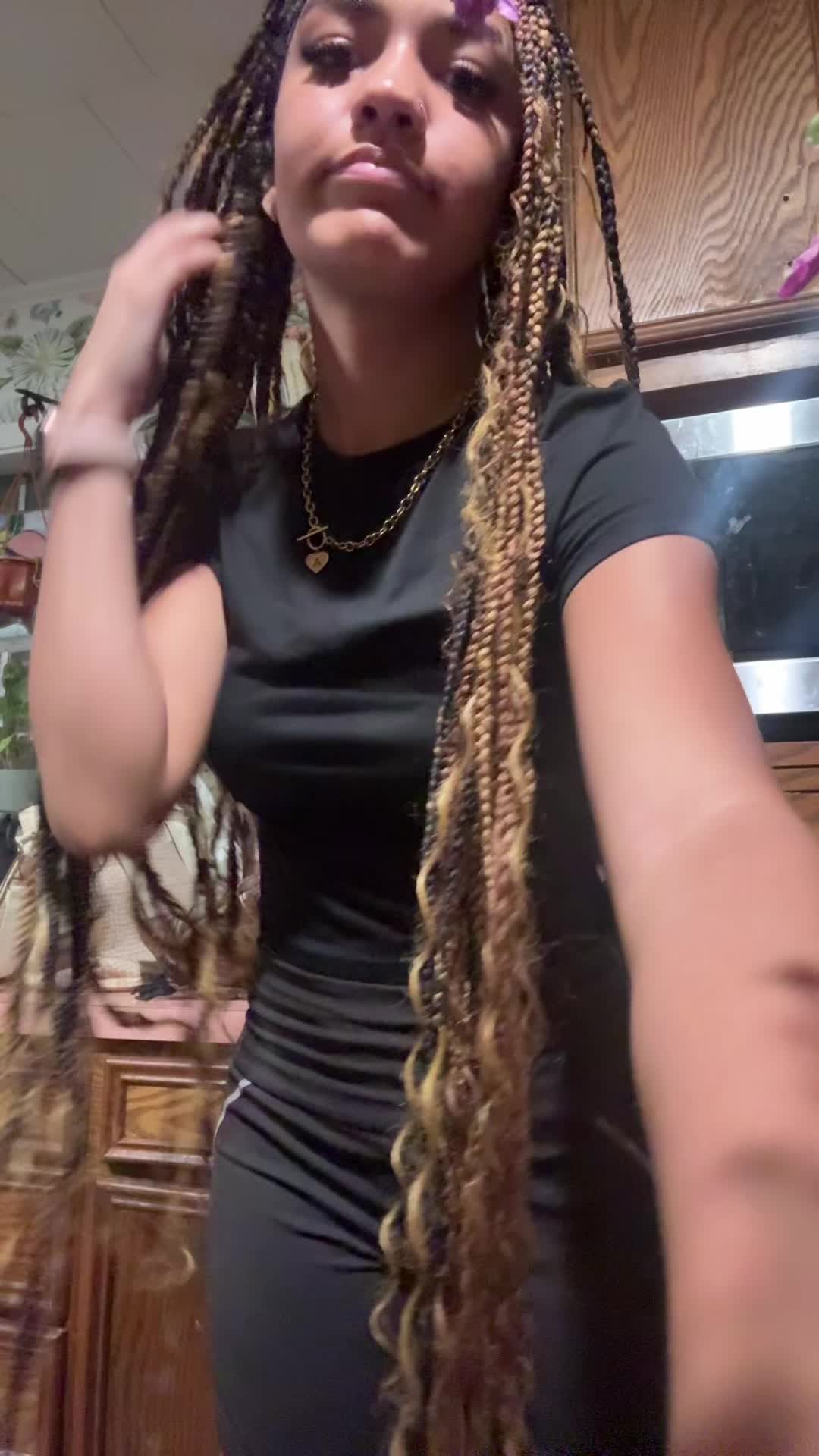 @𝐀𝐢𝐫𝐞𝐲𝐲𝐲💘