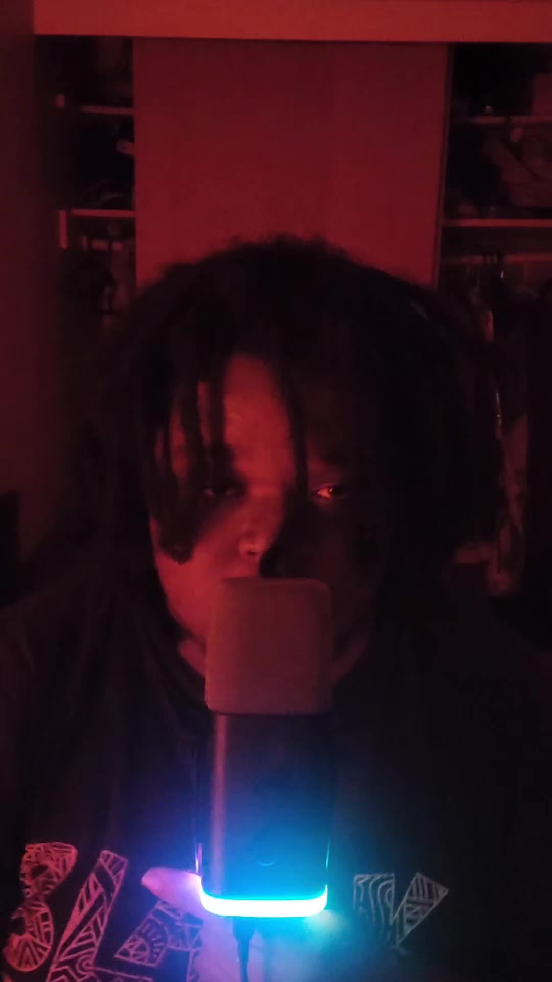 @legitimatelyluci