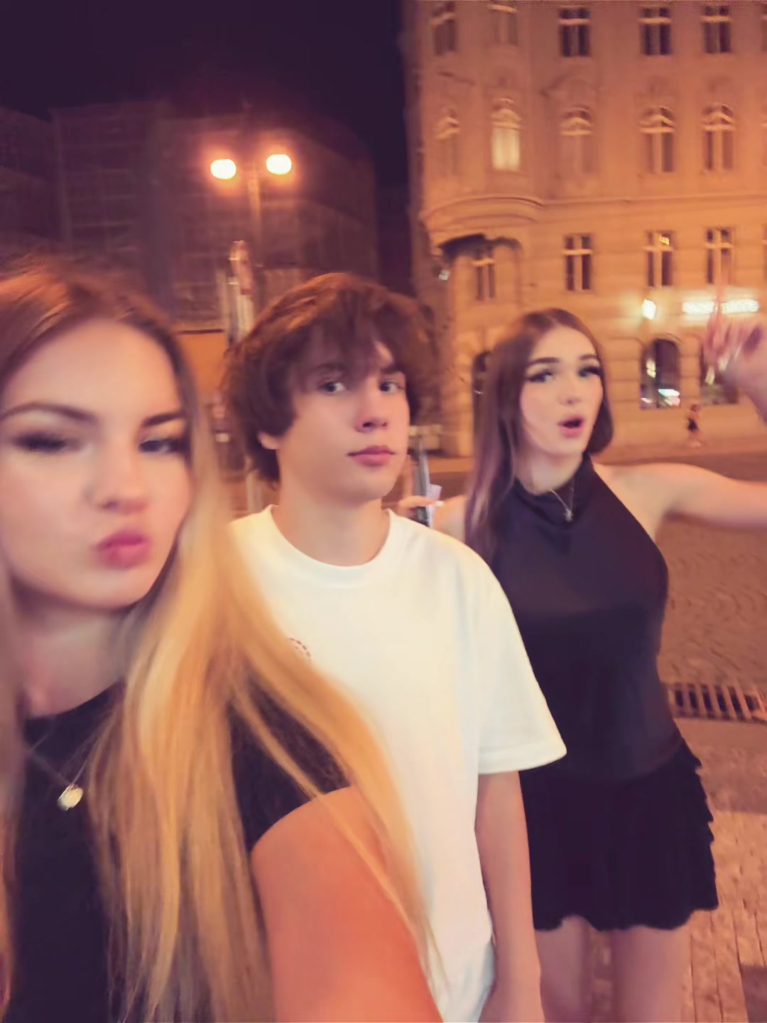 @сашко