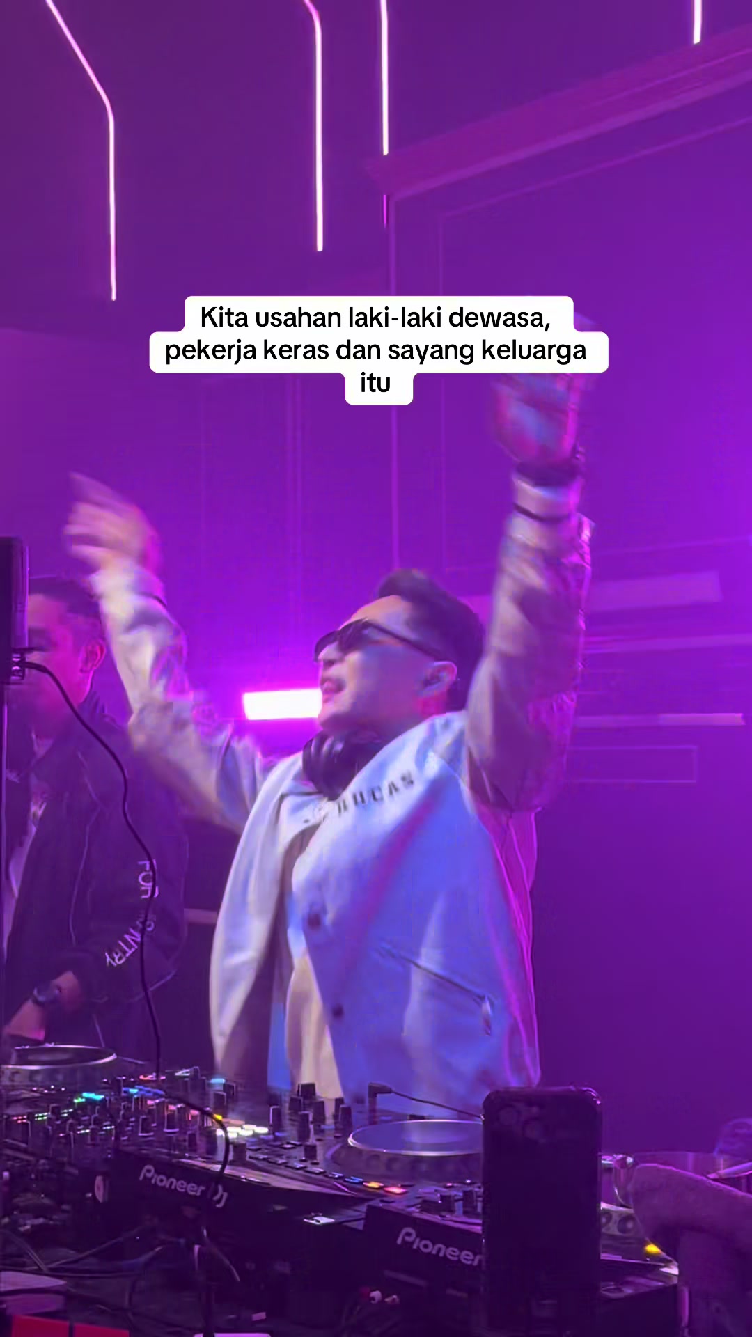 @R U C A S