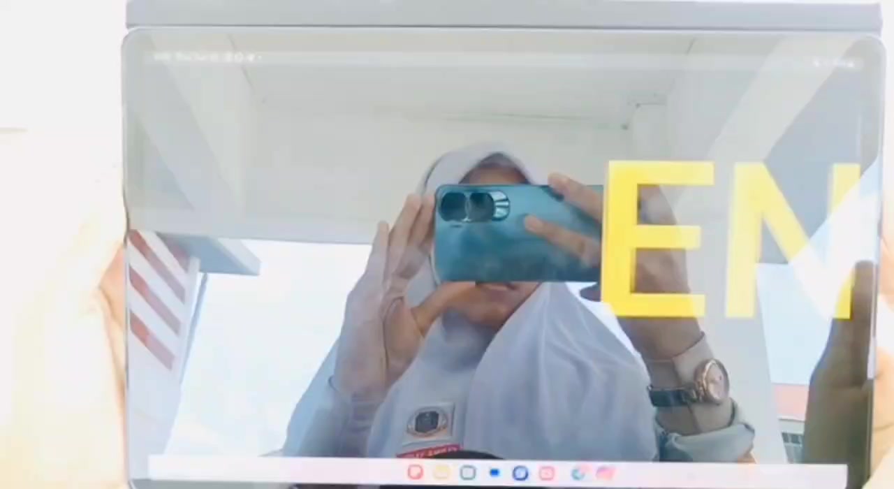 @englishcoded