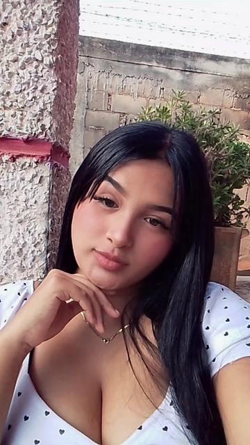 @Emily Hernández💛✨