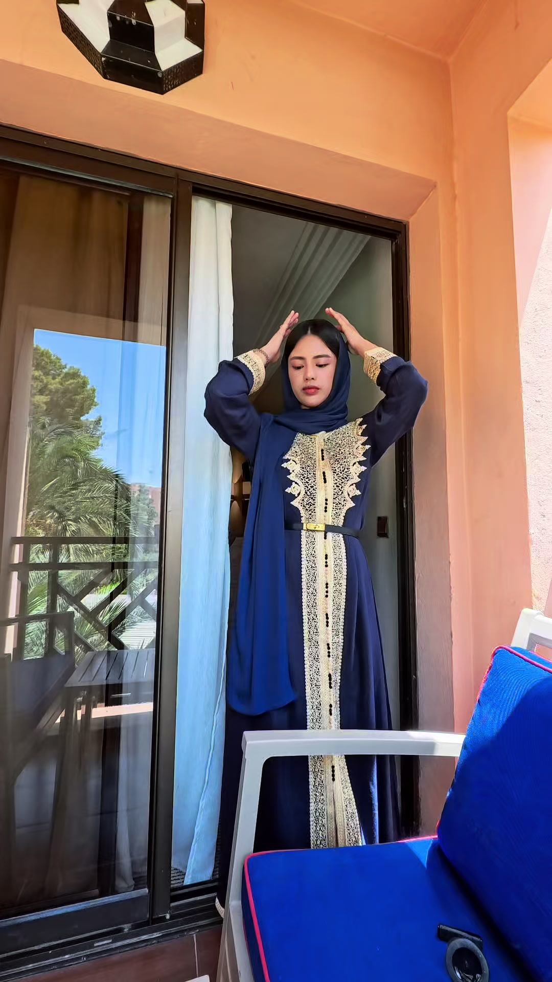@Jenela