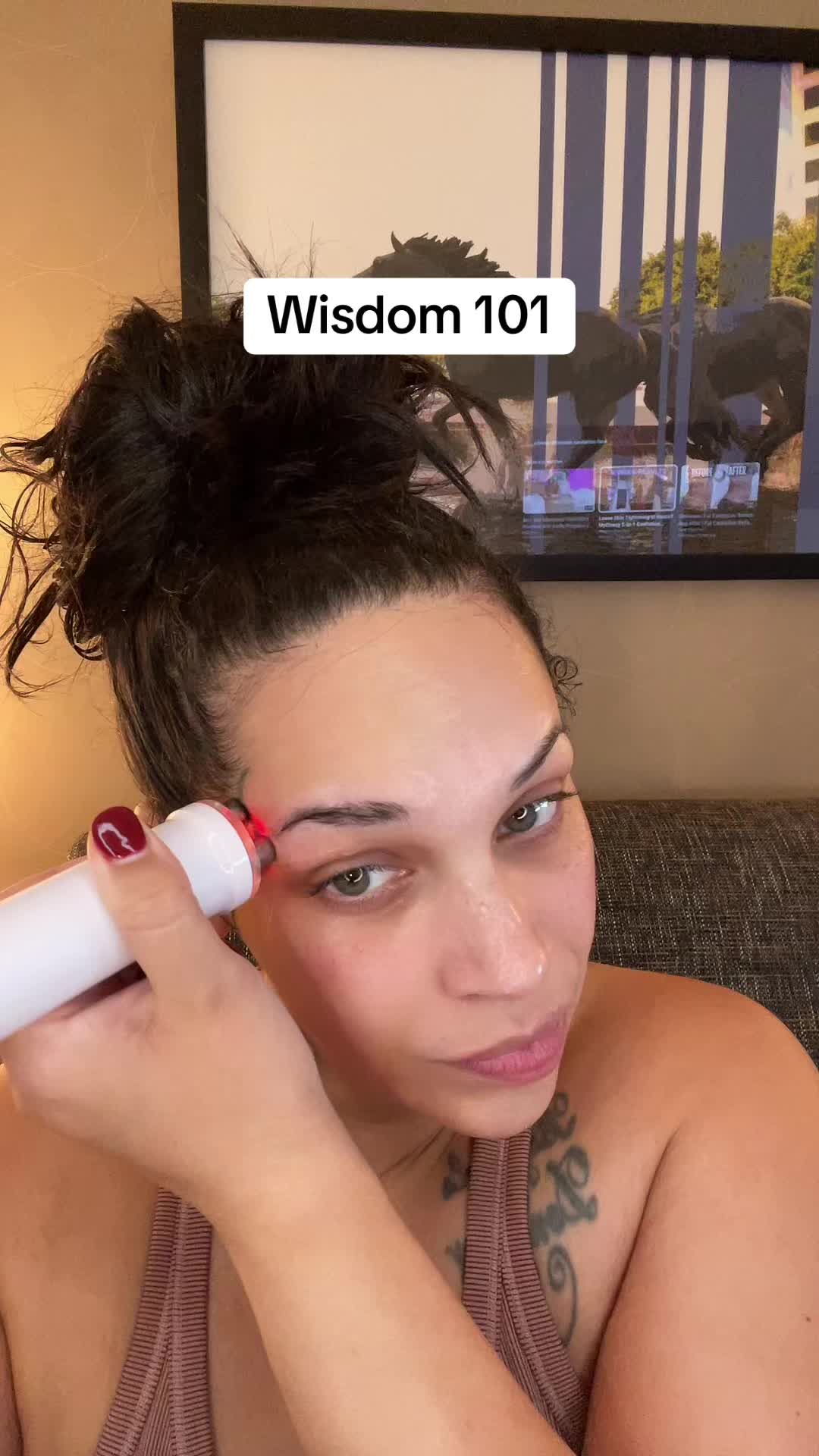 @iAmKrissLaine