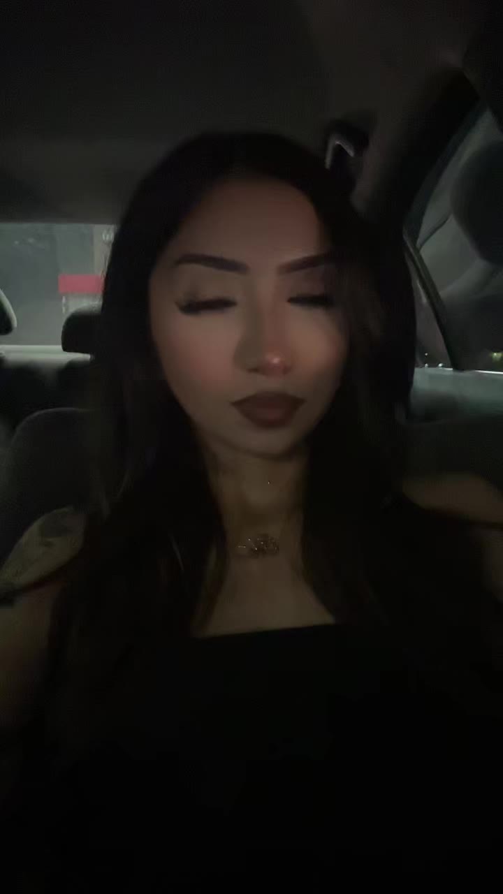@𝑀𝒾𝒶 𝒷𝑒𝓁𝓁𝒶 𝓇𝑜𝓈𝑒