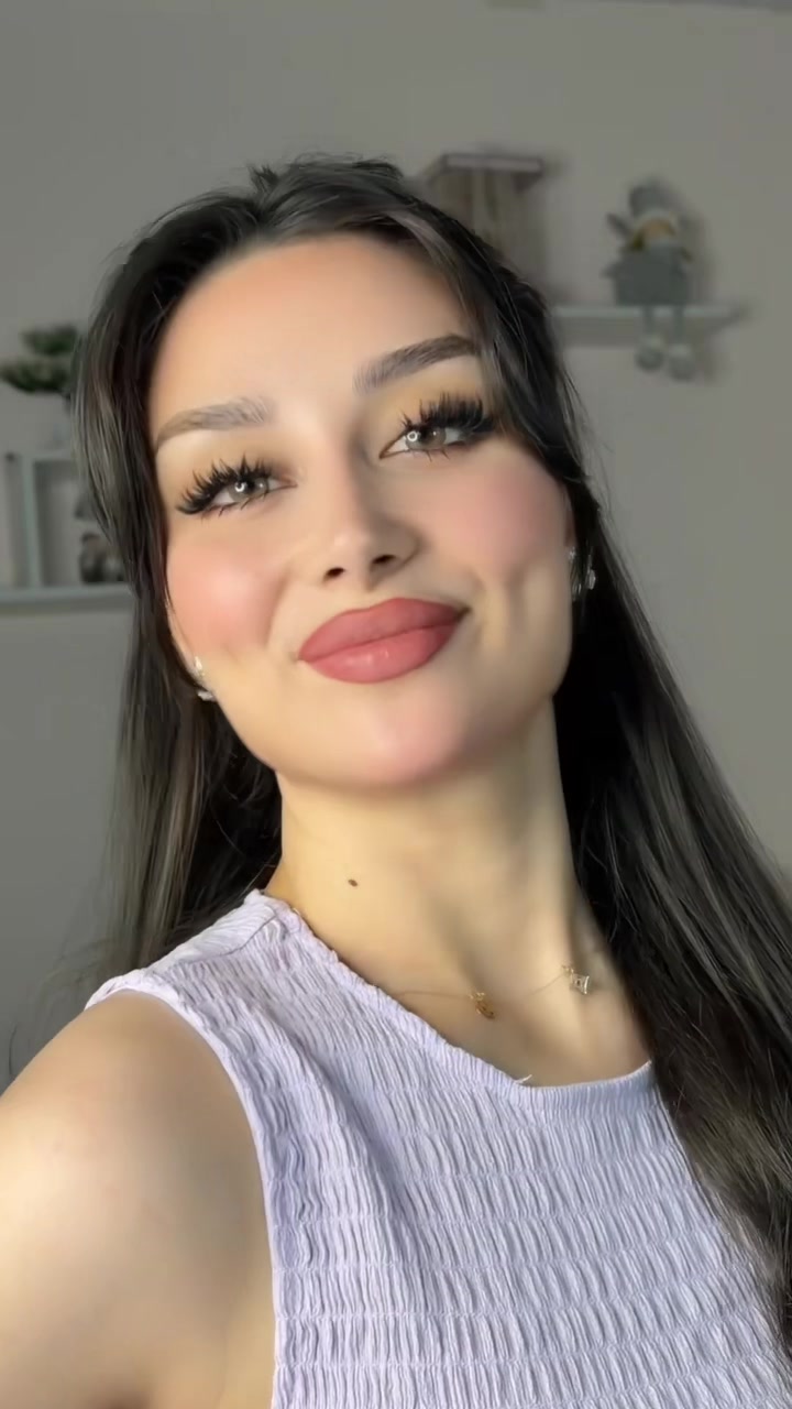 @Taya2002a