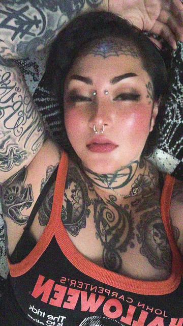 @Morbid pinup