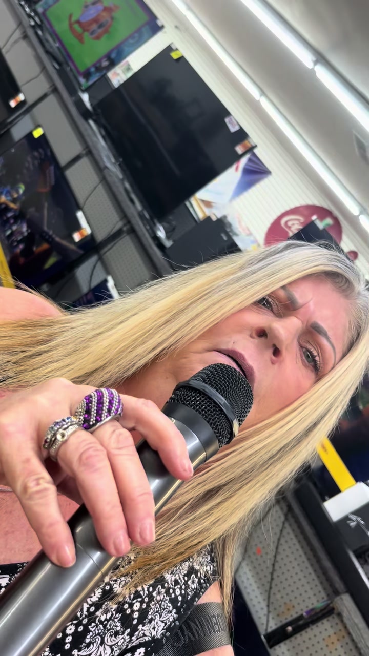 @Manvoicemom