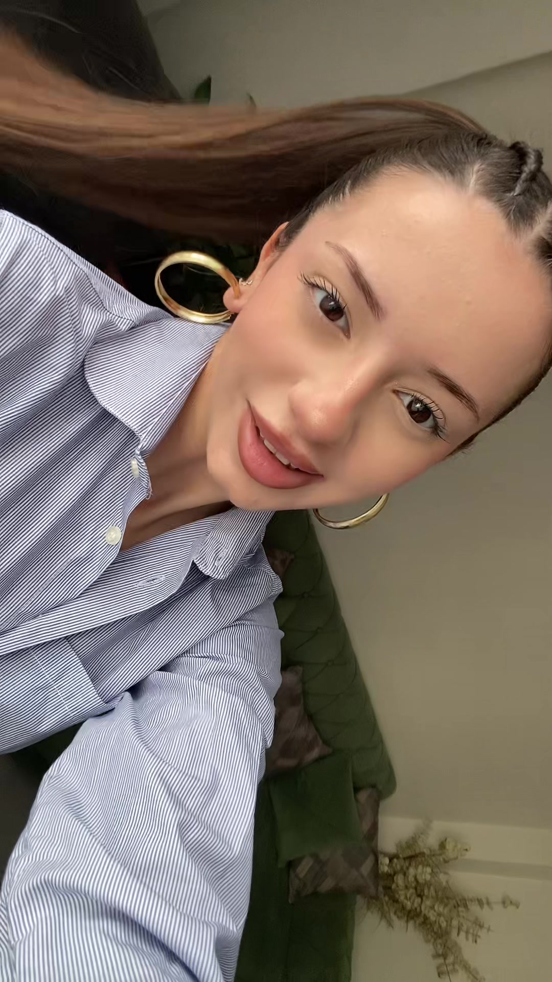 @Ayanda