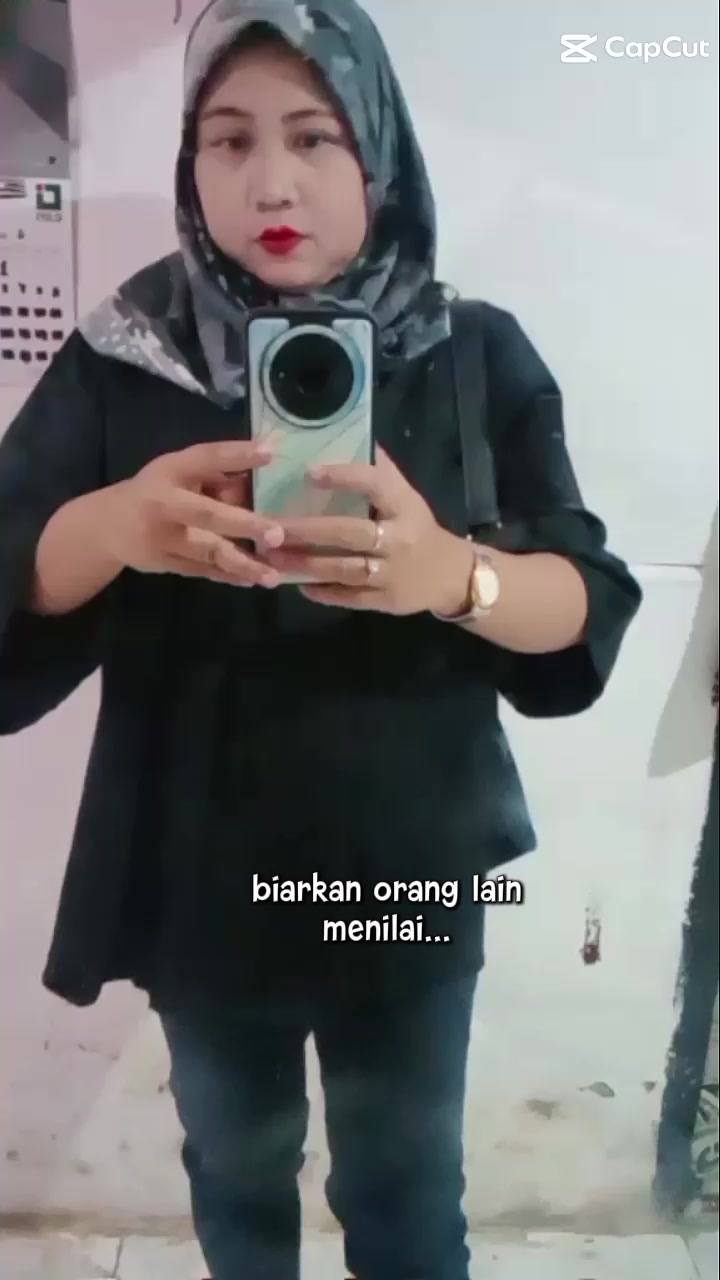@elly