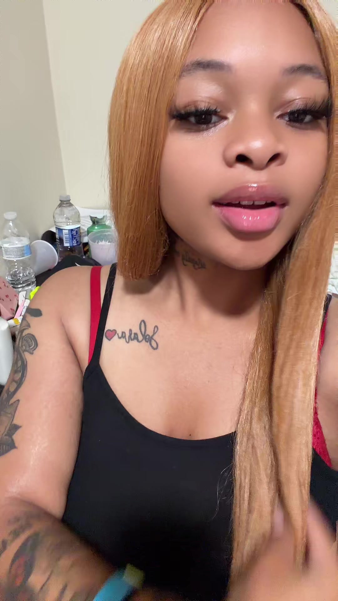@Xoxonashell