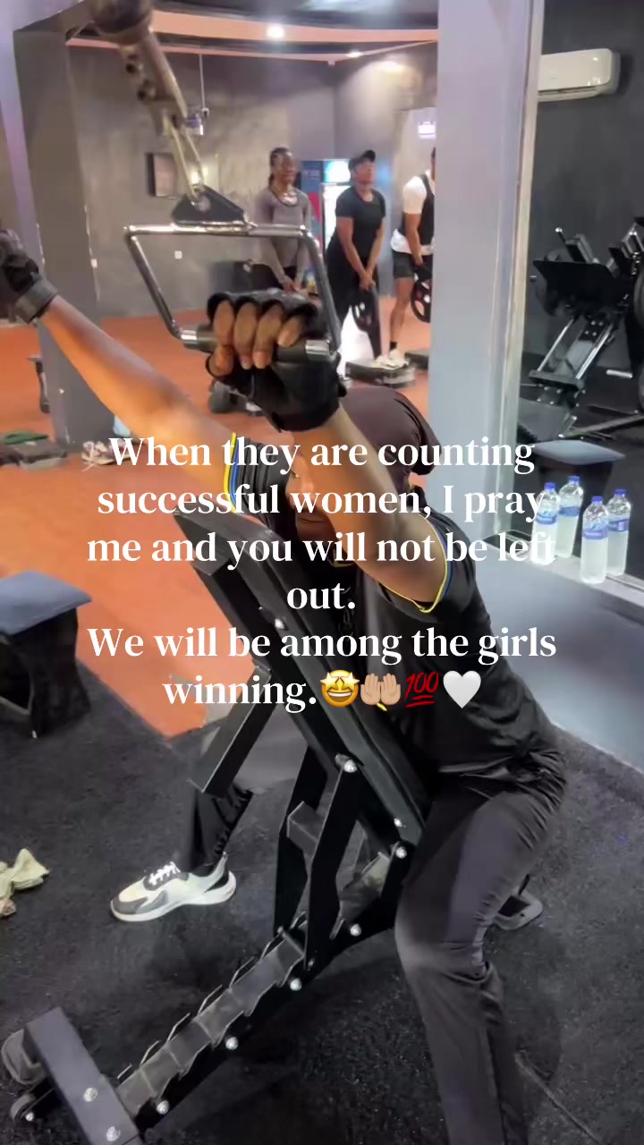 @AMINAT ✨️🤍
