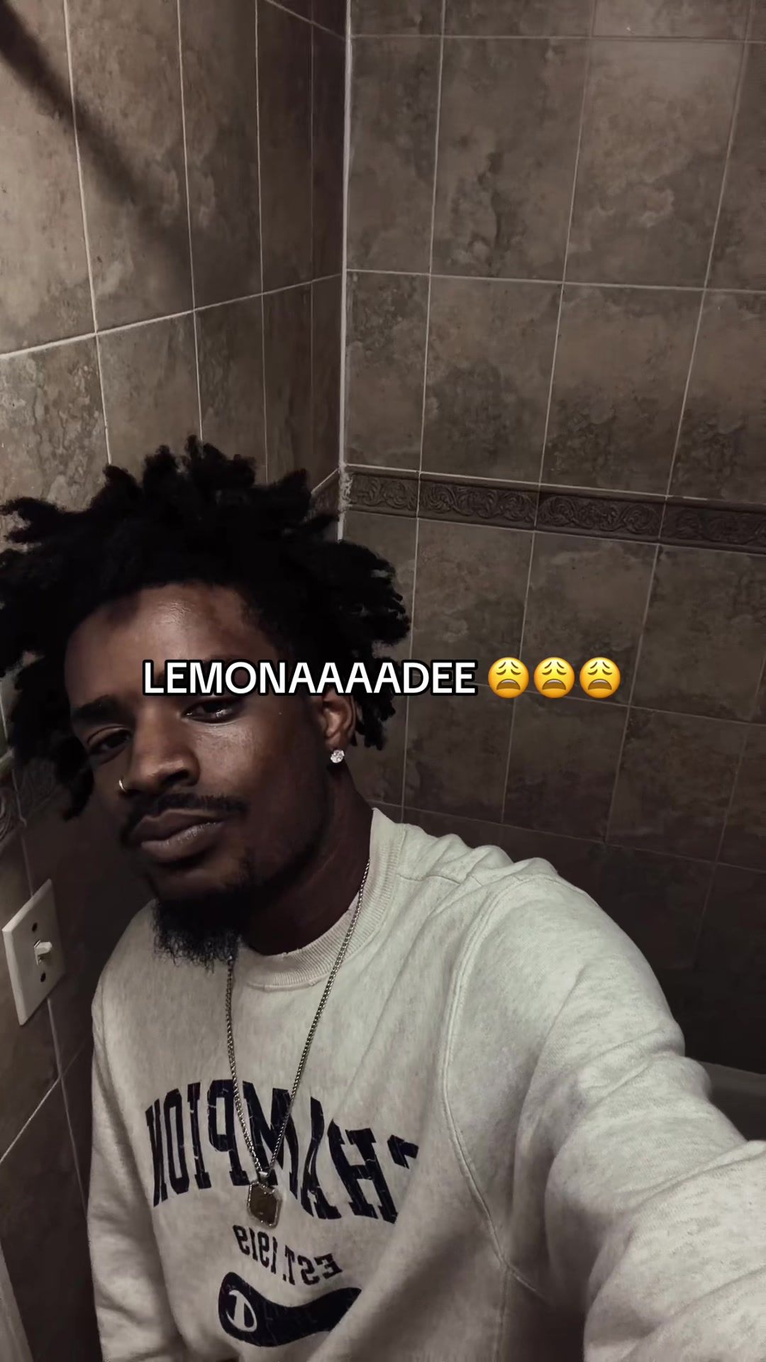 @Hoodieduke 🤞🏾