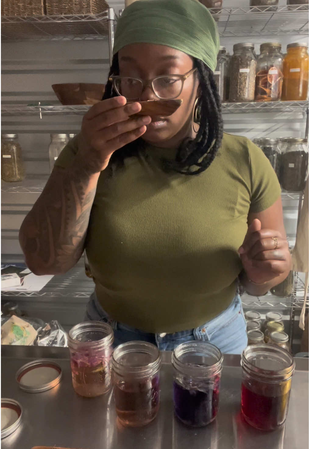 @Essencetheherbalist